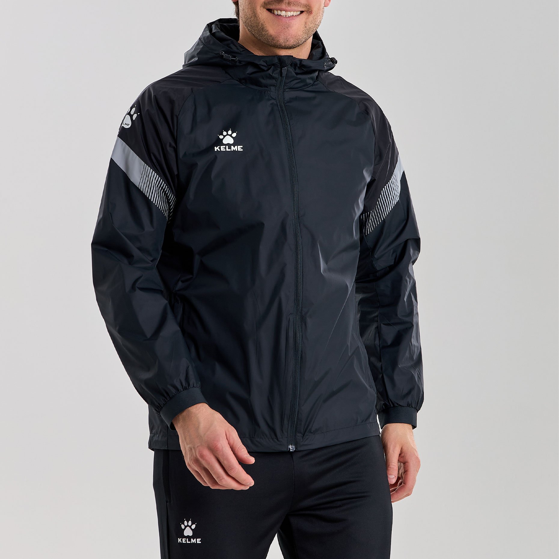 Áo Khoác Gió Tập Luyện (Đen Phối Neon)